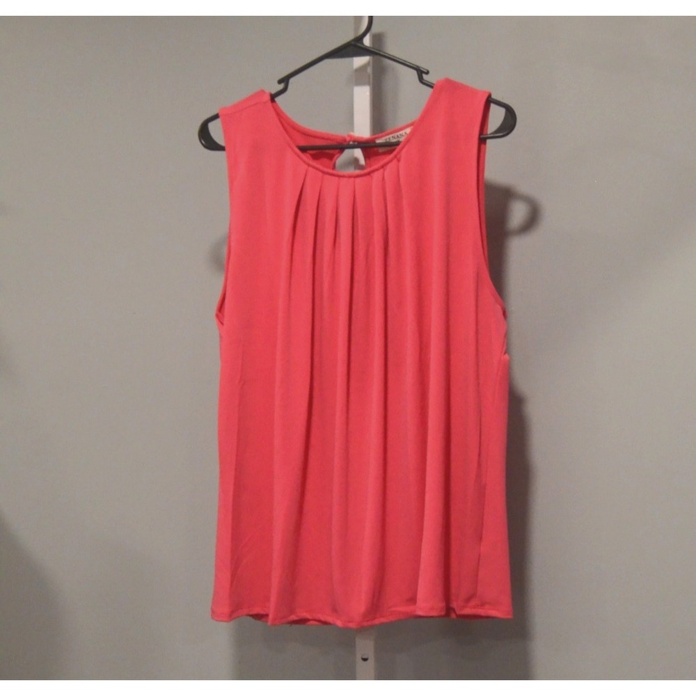 NWOT Zenana Women's Size 2X Bright Pink Sleeveless Blouse Round Neck Pleats Soft